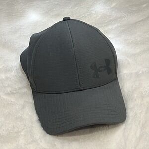 Under Armour ISO Chill Black Fitted Golf Hat Men Size L / XL
